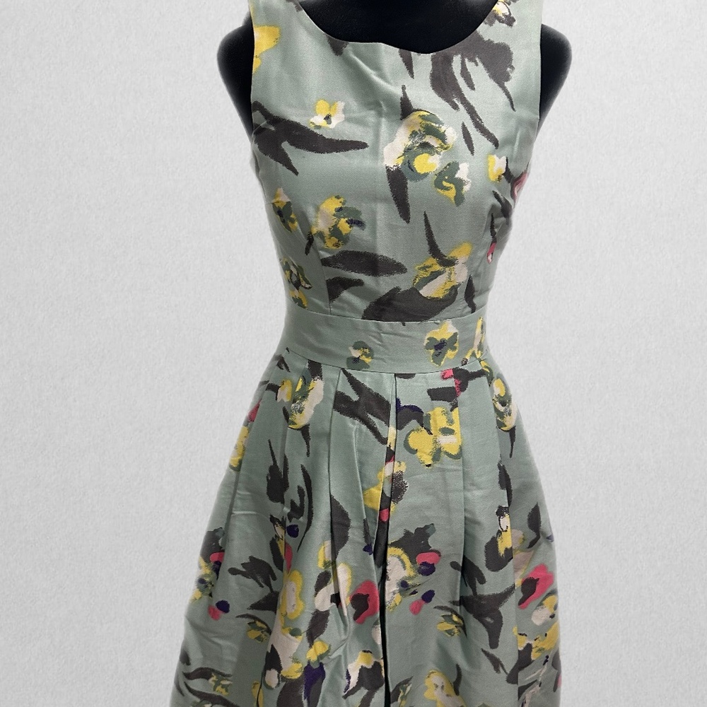 H&M Floral Dress – Sage Green Fit & Flare